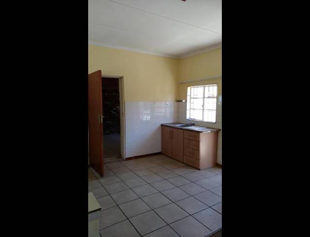 1 BEDROOM PROPERTY TO RENT IN LADYBRAND